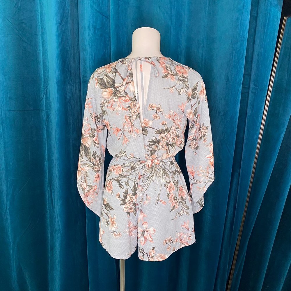 BLUSH Floral Print Keyhole Neck Romper - Picture 3 of 8